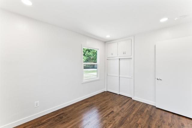 709 4th AVE, Chula Vista CA: https://media.crmls.org/mediaz/01606285-27a1-4c85-85b7-6f3a9c64d275.jpg