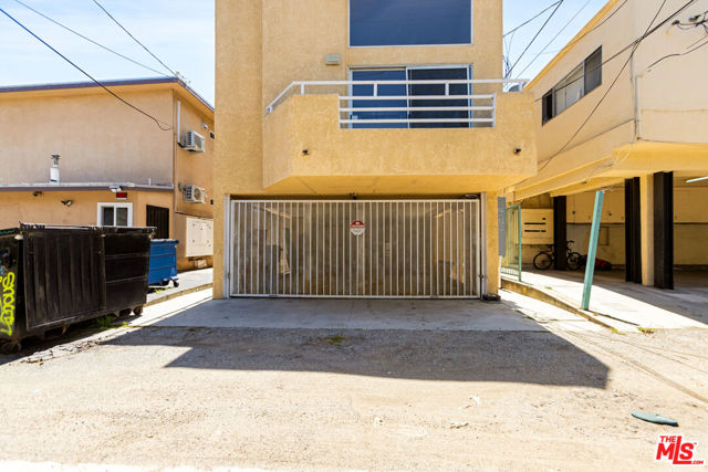 12021 Washington Place, Los Angeles, California 90066, ,Multi-Family,For Sale,Washington,24393291