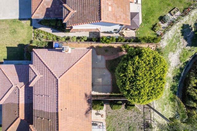 3618 Milford Place, Carlsbad CA: https://media.crmls.org/mediaz/0162739a-e6f0-4d86-ad3c-0f7ae899ed96.jpg