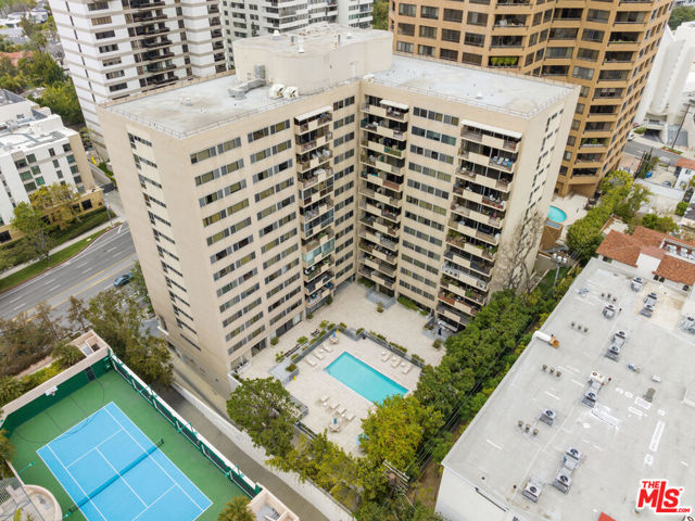 View of the Bldg. with pool and spa