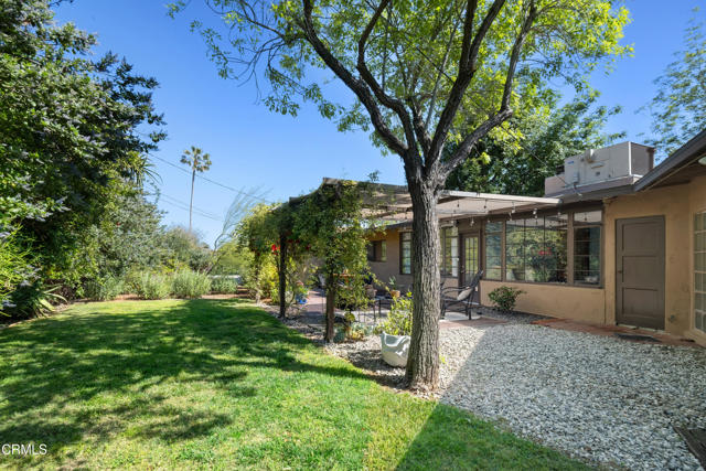 4702 Moore Street, La Crescenta CA: https://media.crmls.org/mediaz/016329f0-5b74-4a80-81c2-2c5fa4e92af2.jpg