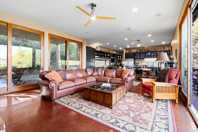 Detail Gallery Image 11 of 54 For 2810 Three Peaks Ln, Julian,  CA 92036 - 3 Beds | 2/1 Baths