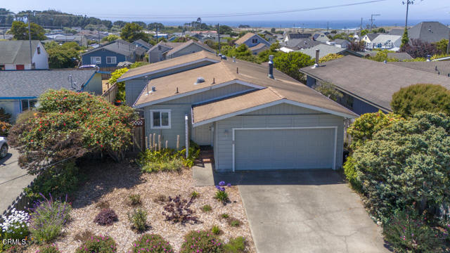 Detail Gallery Image 3 of 20 For 435 S Corry St, Fort Bragg,  CA 95437 - 3 Beds | 2 Baths