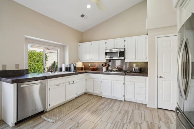 Image 13 of 38 For 45450 Desert Fox Drive