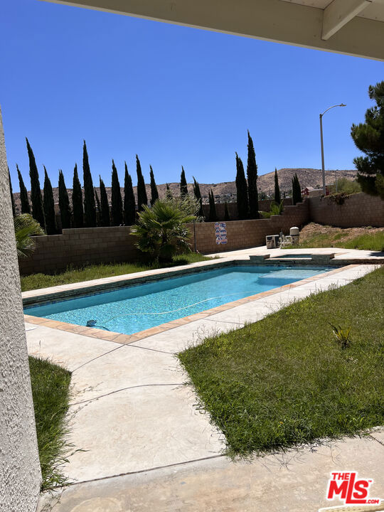 40247 Preston Road, Palmdale CA: https://media.crmls.org/mediaz/0165cdc7-169b-41a7-994e-581ebce898c7.jpg