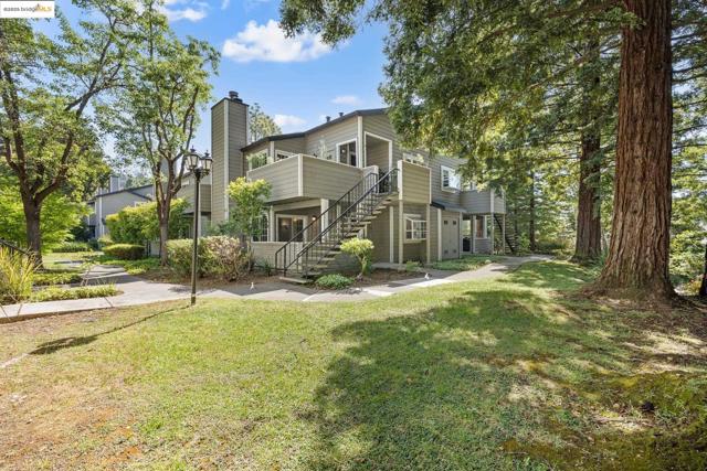 520 Canyon Oaks, Oakland CA: https://media.crmls.org/mediaz/01662e1b-16ca-45c2-b740-e552790972b8.jpg