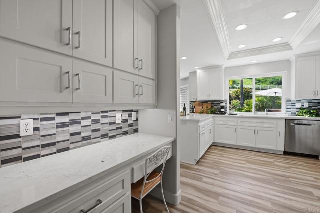 Detail Gallery Image 10 of 74 For 4851 Sweetgrass Ln, Bonsall,  CA 92003 - 4 Beds | 2/1 Baths