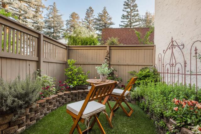 19414 Vineyard Lane, Saratoga CA: https://media.crmls.org/mediaz/0166b5aa-ddcd-4c40-b714-84ece30fdb78.jpg