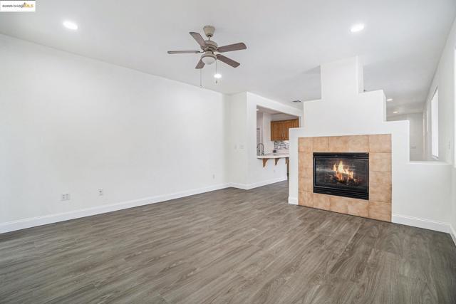 4112 Montgomery Hill Dr, Antioch CA: https://media.crmls.org/mediaz/01671326-48fc-47ab-a1e0-7dabb56f5eac.jpg