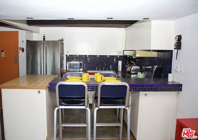 1701 Clinton Street, Los Angeles CA: https://media.crmls.org/mediaz/01678ba4-a5ee-4692-aa18-0309ef5c47ff.jpg