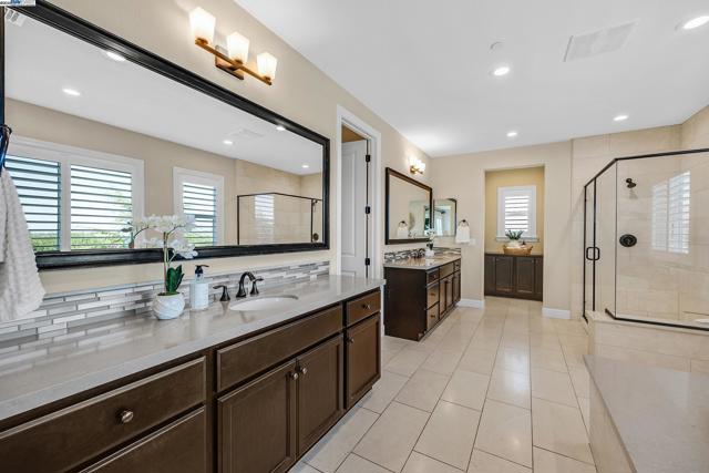 3838 Santa Fe Lane, Tracy CA: https://media.crmls.org/mediaz/0168456a-92d9-4373-97c8-8aca5d09a80a.jpg