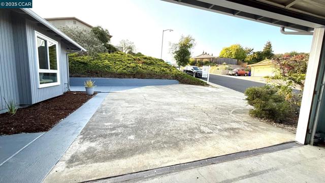 3608 VICTOR ST., Pinole CA: https://media.crmls.org/mediaz/016a1576-5057-4c9f-a362-32405cf205bb.jpg