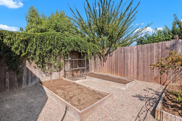 Detail Gallery Image 21 of 29 For 2333 Scott Way, Escondido,  CA 92027 - 4 Beds | 2 Baths