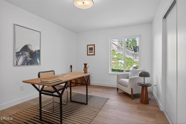 Detail Gallery Image 20 of 34 For 2868 Amber Wood Pl, Thousand Oaks,  CA 91362 - 4 Beds | 2/1 Baths