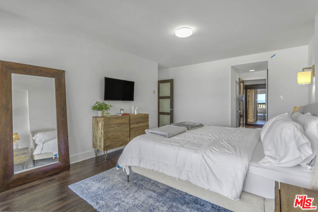 23910 De Ville Way, D photo 28