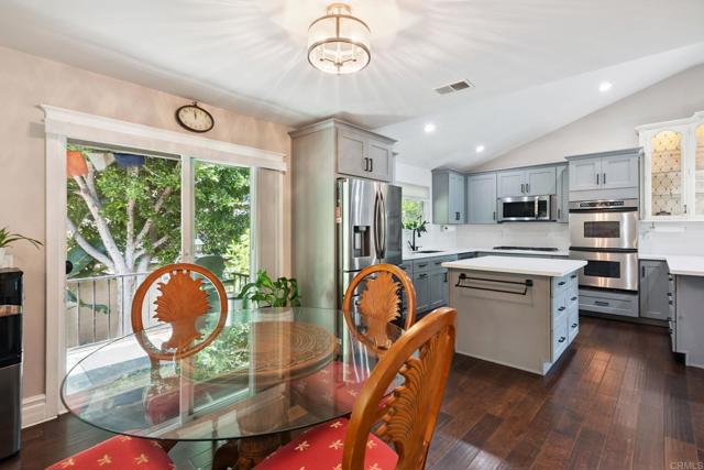 139 Parnassus Circle, Oceanside CA: https://media.crmls.org/mediaz/016c0e60-4d62-4e80-8095-811b13cc9944.jpg