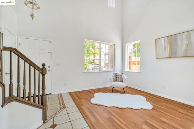 1261 King Loop, Tracy CA: https://media.crmls.org/mediaz/016c8ad1-b578-40ee-a4cf-0e345f19a676.jpg