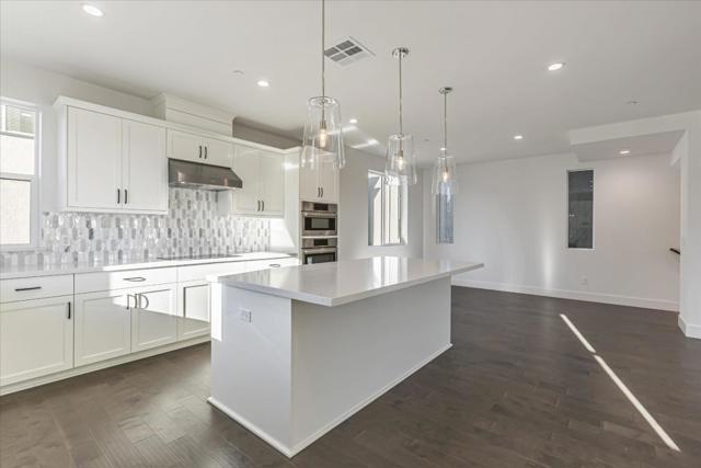 6008 Sunglow Terrace, San Ramon CA: https://media.crmls.org/mediaz/016cc2e3-cbde-4ac6-ac6f-b98262ffc0a1.jpg