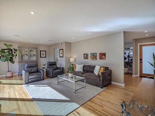 342 Cabrillo Avenue, Santa Cruz CA: https://media.crmls.org/mediaz/016cf15d-cc50-4245-af3b-73cb9b6f1542.jpg