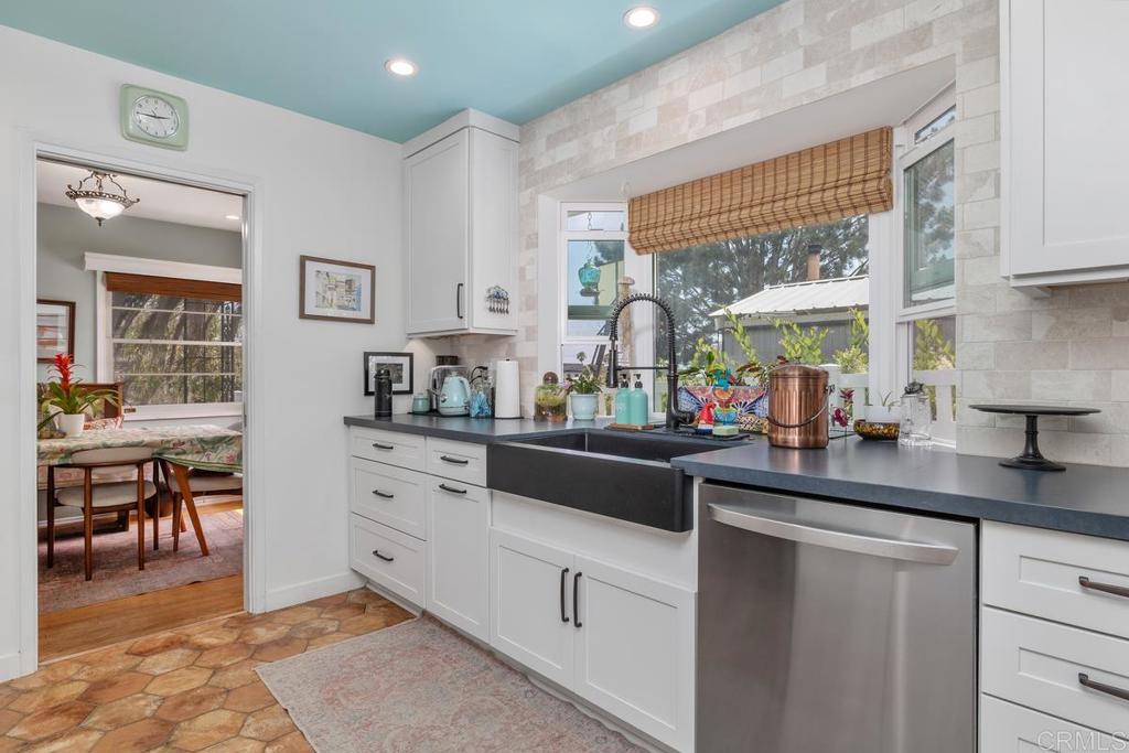 1718 Law Street - photo 6