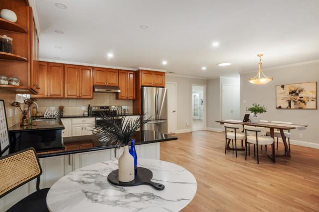 1394 Marlin Avenue, Foster City CA: https://media.crmls.org/mediaz/016d7704-b7e1-4525-8ce5-48f46071e172.jpg