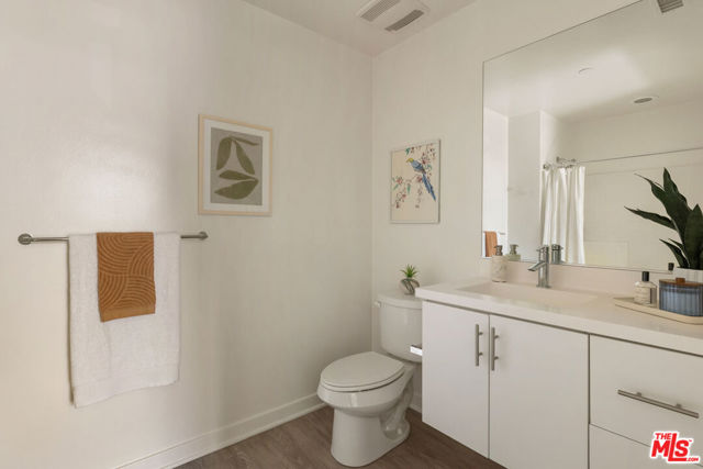 3931 Eagle Rock Boulevard, 36 photo 25