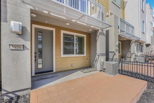 5956 Charlotte Drive, San Jose CA: https://media.crmls.org/mediaz/016e66e9-5add-4039-85b6-43a1d9258d71.jpg