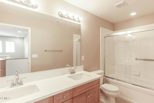 Detail Gallery Image 18 of 27 For 636 Ibiza Ln, Oxnard,  CA 93035 - 3 Beds | 2/1 Baths