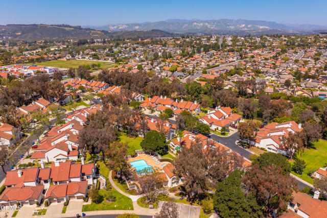1404 Calle Lozano, Camarillo CA: https://media.crmls.org/mediaz/016f94ef-3e7f-4be6-950d-37ee980414a6.jpg