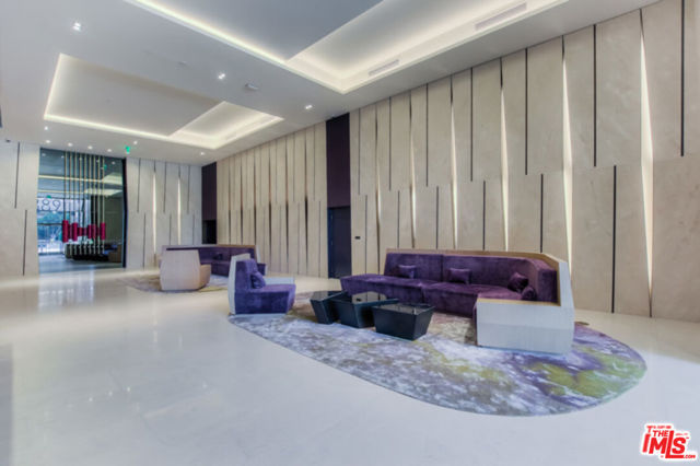 889 Francisco Street, Los Angeles CA: https://media.crmls.org/mediaz/017182e9-a7b2-4502-aec3-c4683f4268c6.jpg