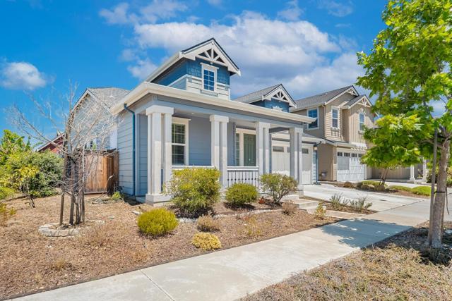 34104 Spur Way, Fremont CA: https://media.crmls.org/mediaz/01761474-8029-4ecf-8d38-a26cea116c7e.jpg