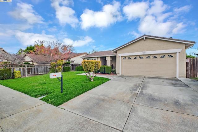 Image 2 of 37 For 2716 Killdeer Ct
