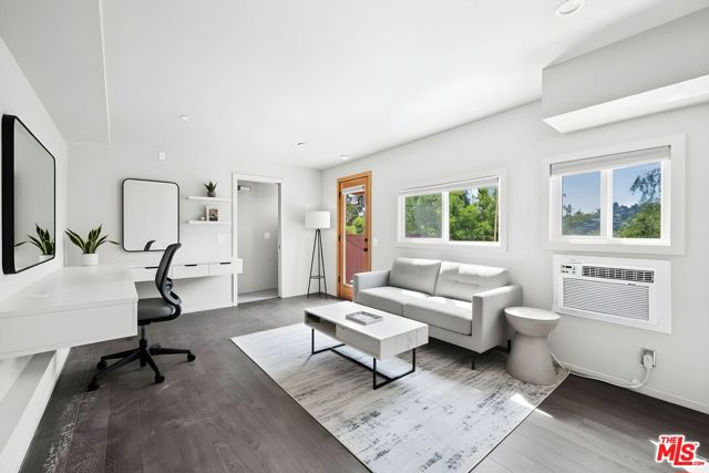 1915 Apex Avenue, Los Angeles CA: https://media.crmls.org/mediaz/0178dee4-c25e-4f6e-810d-7da01bc60a7e.jpg