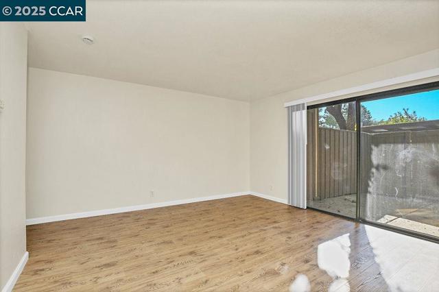 1701 Mahogany Way, Antioch CA: https://media.crmls.org/mediaz/01798b70-267c-4128-a904-85e598c8199b.jpg