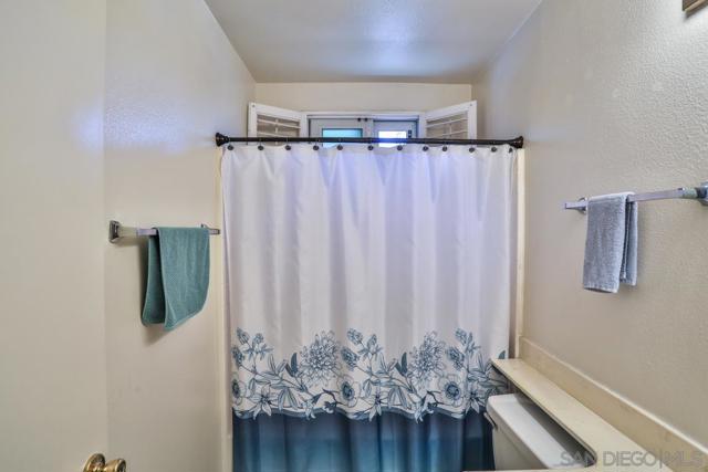 327 61st STREET, San Diego CA: https://media.crmls.org/mediaz/0179a2fe-fab2-475b-8d00-99e3d132ab70.jpg