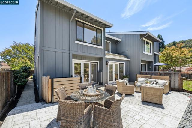 718 AUGUSTA DRIVE, Moraga CA: https://media.crmls.org/mediaz/017a12f7-023b-4caa-ab2e-c0fad498b4bc.jpg
