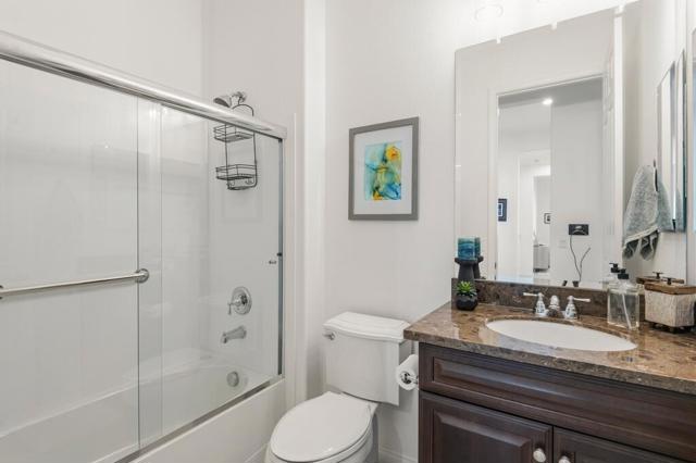 81585 Corte Valdemoro, Indio CA: https://media.crmls.org/mediaz/017a35bd-88aa-4310-8077-84c5c3c09a19.jpg