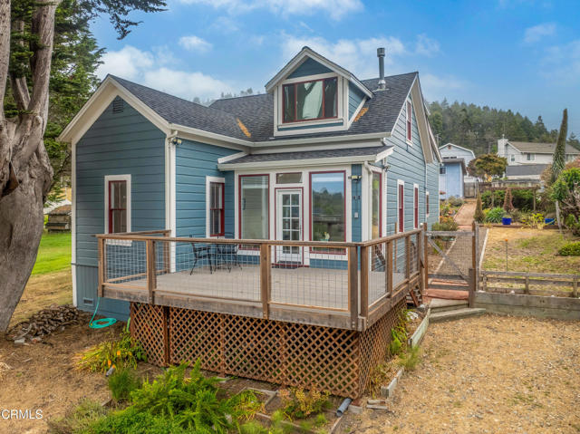 3781 N Highway 1, Albion CA: https://media.crmls.org/mediaz/017a45c4-114c-4019-80e1-e1c616e3a7ce.jpg