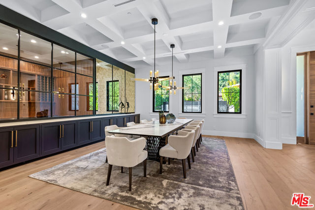 16144 HIGH VALLEY Place, Encino CA: https://media.crmls.org/mediaz/017a7713-6876-4832-bca3-5091f5b22028.jpg