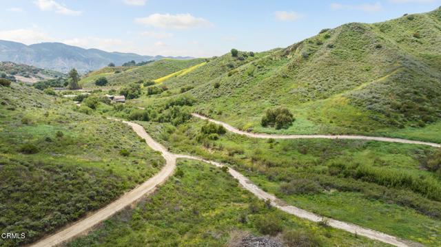 0 Dickenson Road, Santa Paula CA: https://media.crmls.org/mediaz/017aca2c-d5aa-48c4-a5b5-7a8cbdd5bfd6.jpg