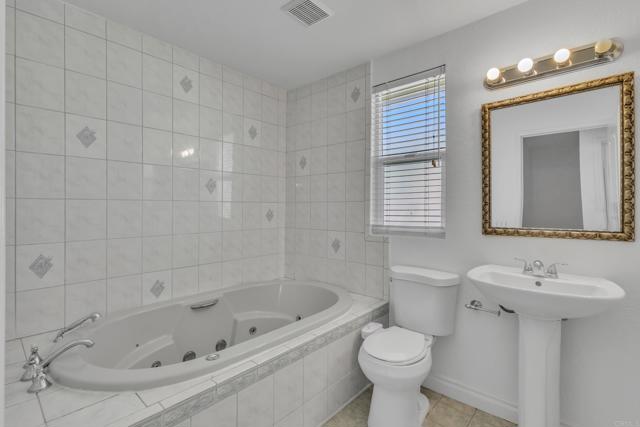 Detail Gallery Image 15 of 39 For 1552 Elizabeth Ln, El Cajon,  CA 92019 - 3 Beds | 2/1 Baths