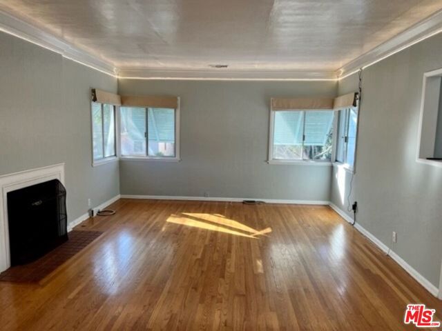 11346 Cashmere Street, Los Angeles CA: https://media.crmls.org/mediaz/017bc9c9-9fad-48a1-98af-d9f436ed8627.jpg