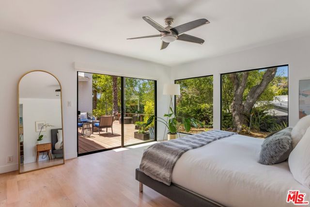 874 N Norman Place, Los Angeles CA: https://media.crmls.org/mediaz/017c3392-6e9f-4b84-a1b4-d8eed8ed812b.jpg