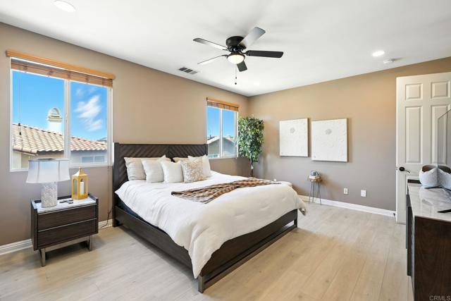 1682 May Ave, Chula Vista CA: https://media.crmls.org/mediaz/017c4470-8c61-47b3-94bb-e8592f85cbc6.jpg