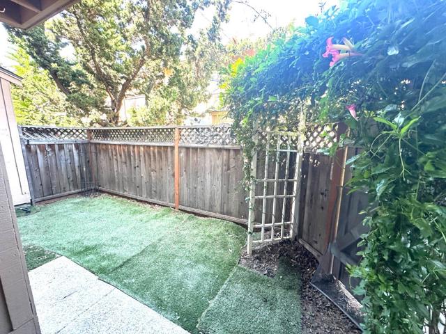 558 Ironwood Terrace, Sunnyvale CA: https://media.crmls.org/mediaz/017d2cd2-a095-4618-b435-57c0f0df498a.jpg