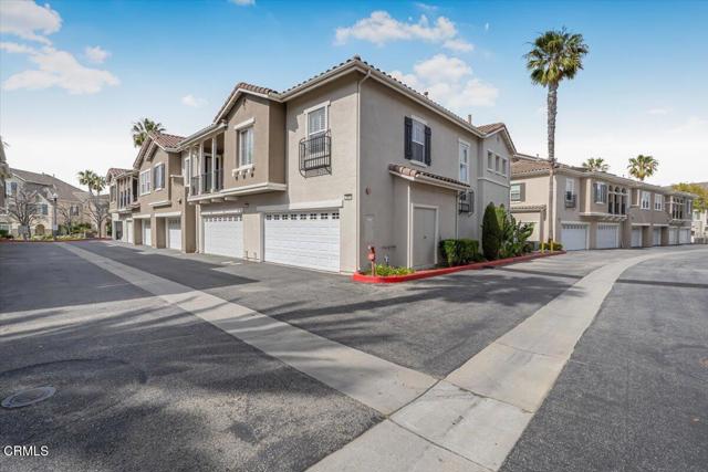 3347 Rockhampton Drive, Camarillo CA: https://media.crmls.org/mediaz/017d563b-1025-4eab-8e5c-8e5a250ec94f.jpg