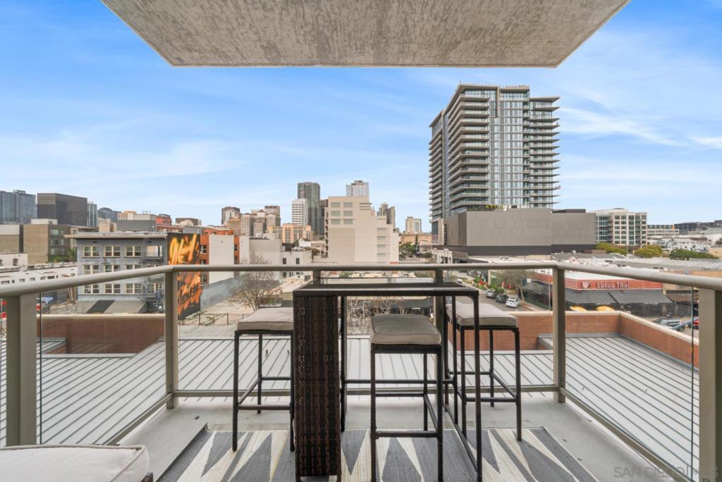 800 The Mark Ln #504