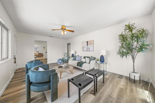 1333 Clove St, El Cajon CA: https://media.crmls.org/mediaz/017f3776-628c-4a9d-bab1-225bcfa2eaff.jpg
