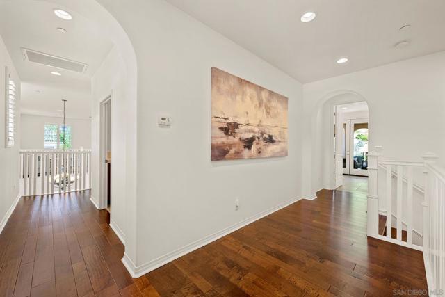 2776 Vistamonte Glen,  CA: https://media.crmls.org/mediaz/017f47ff-fdbb-424f-95ad-4c6ed80d430d.jpg