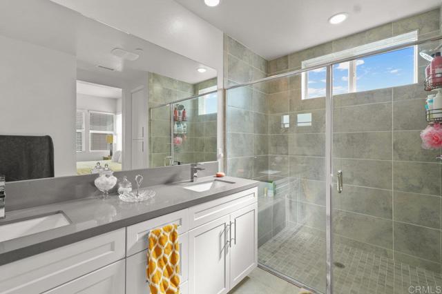 2035 Bravo Loop, Chula Vista CA: https://media.crmls.org/mediaz/017f93d0-d901-4069-aff7-fb3c2f695bbd.jpg